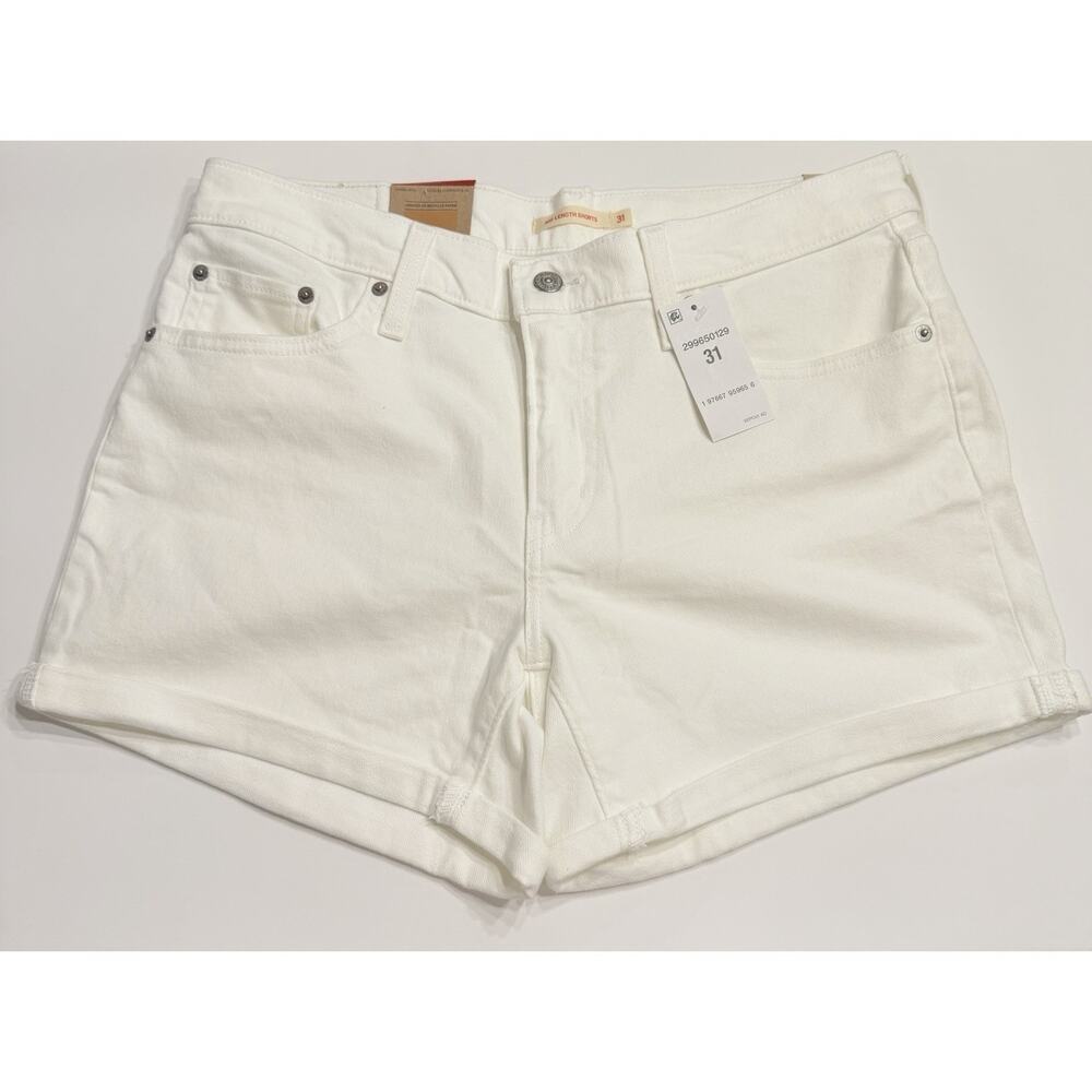 Levi’s Shorts Women’s Size 31 Mid Length Chalk White (A0127)